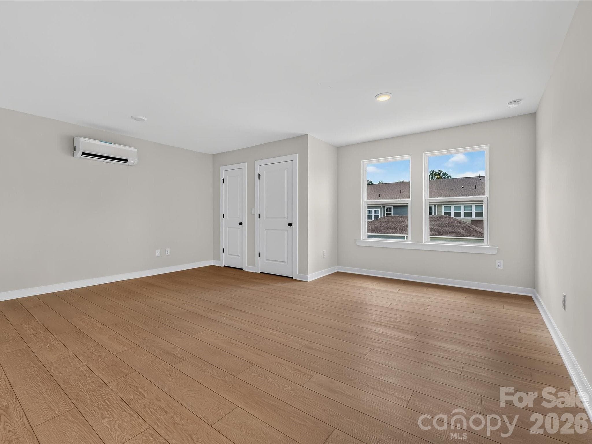 Garage Retreat- Open Concept - 11411 Prosperity Church Road, Huntersville