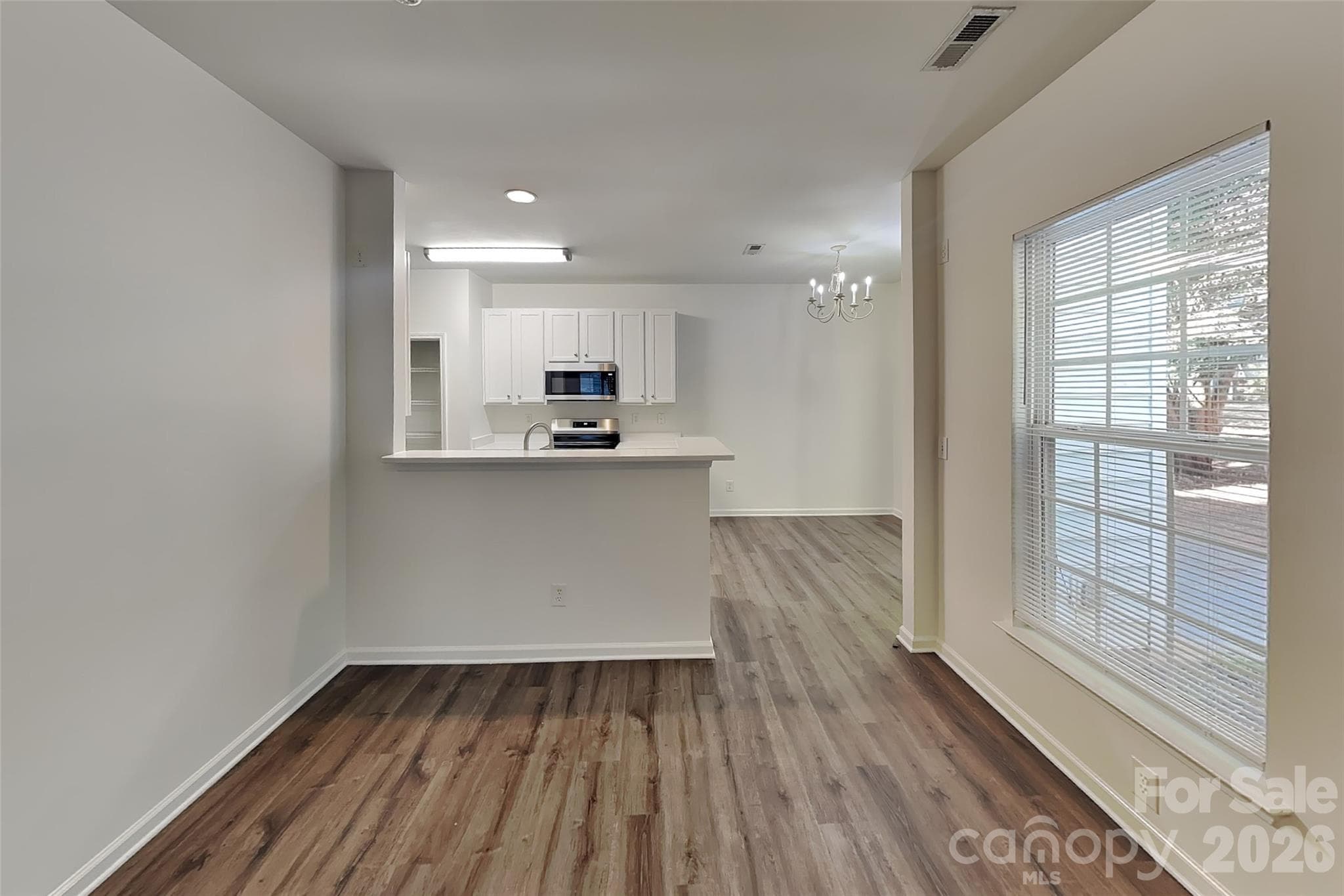 Townhouse at 6523 Avonlea Court, Charlotte, photo 2 of 19
