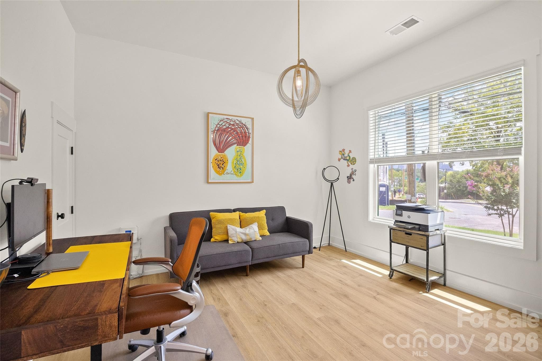 Office/Bed - 812 State Street, Charlotte