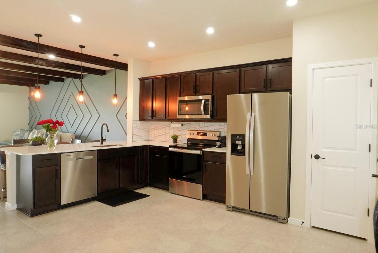 Townhouse at 1730 DELIGHTFUL DR, DAVENPORT, photo 3 of 28
