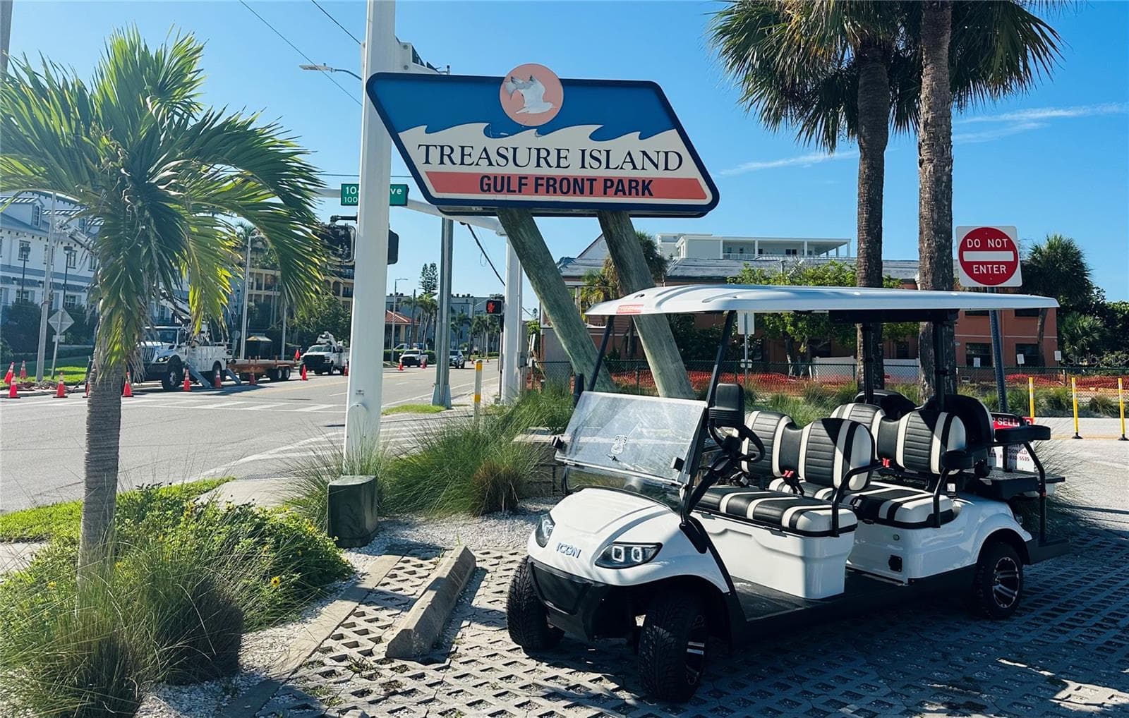 Treasure Island Beaches 2 miles - 200 PARK ST N, ST PETERSBURG