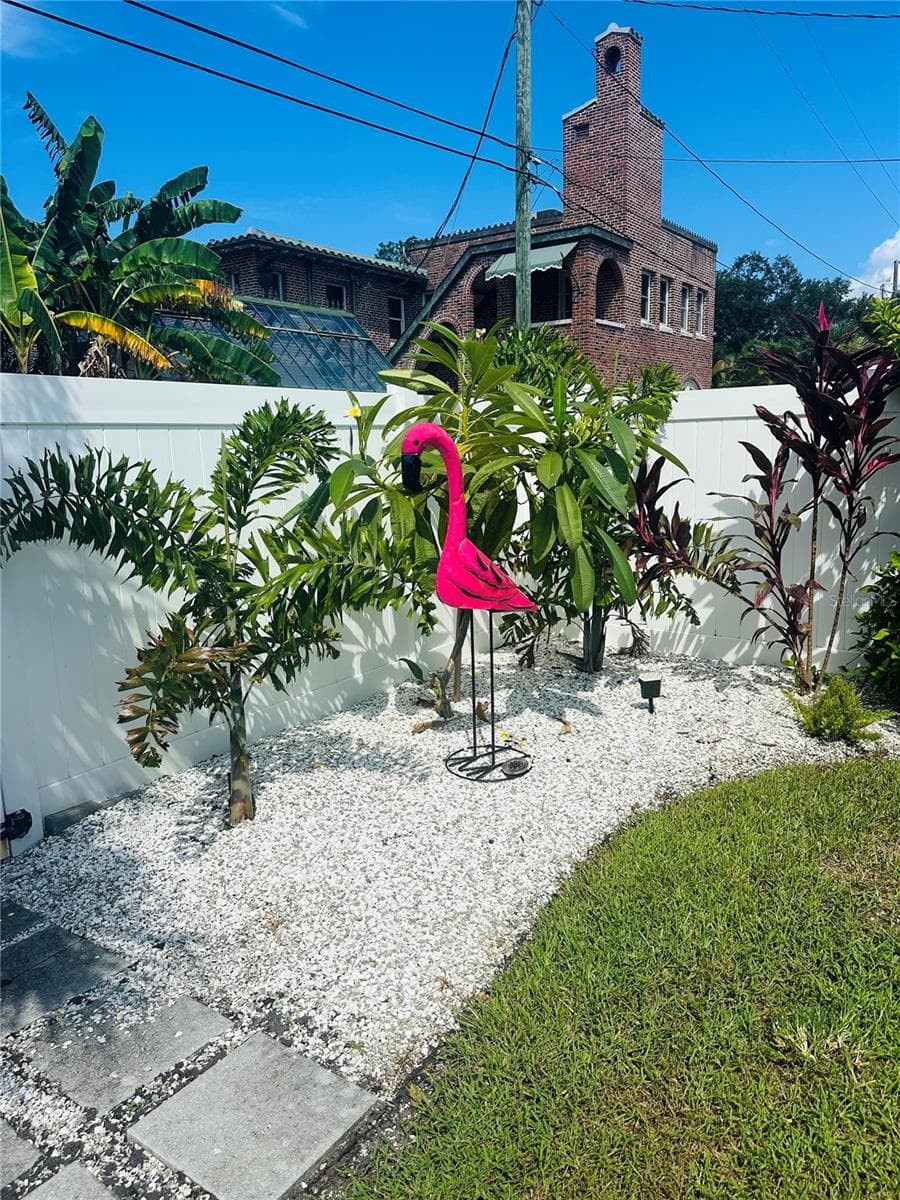 Single Family Residence at 200 PARK ST N, ST PETERSBURG, photo 31 of 56
