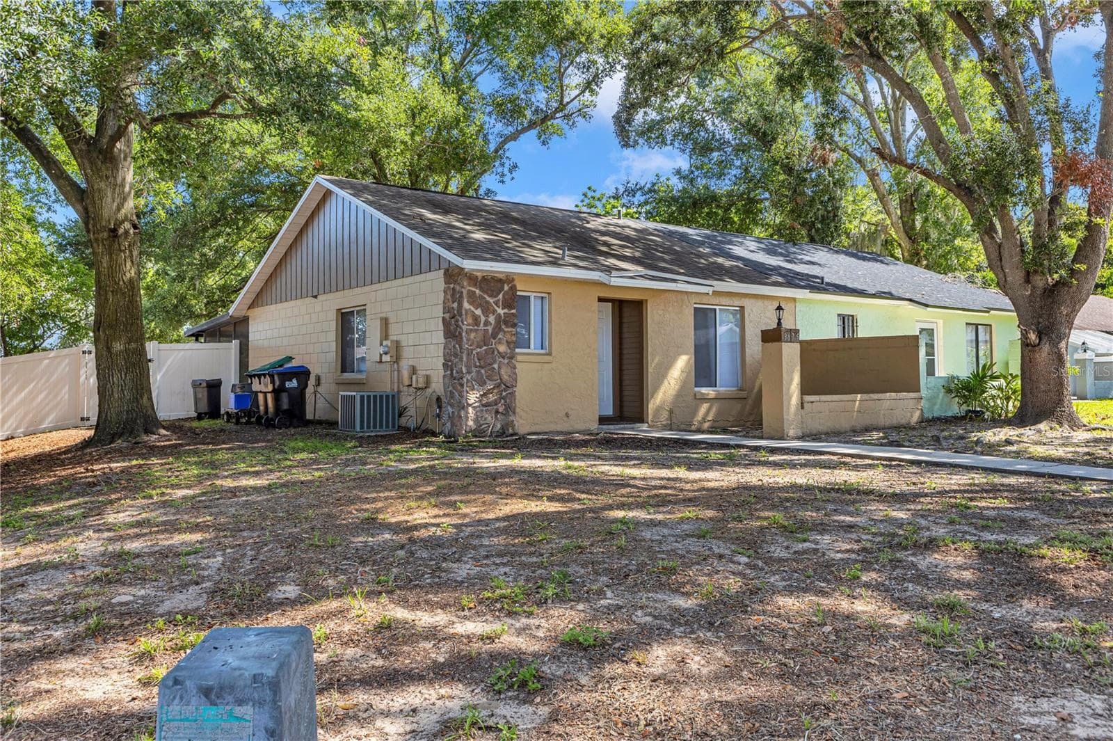 Half Duplex at 3675 WESTLAND CT, ORLANDO, photo 2 of 22