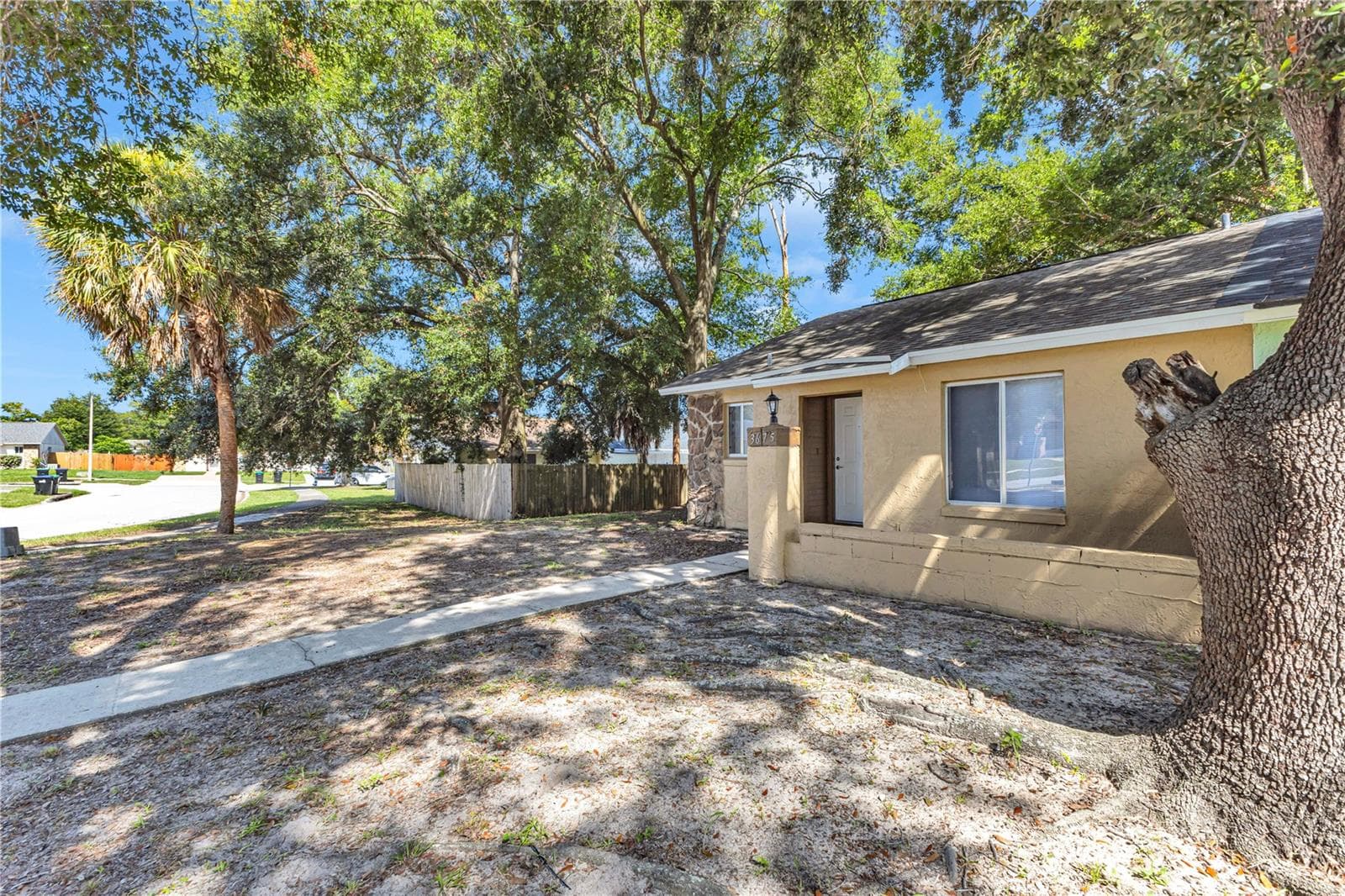 Half Duplex at 3675 WESTLAND CT, ORLANDO, photo 4 of 22