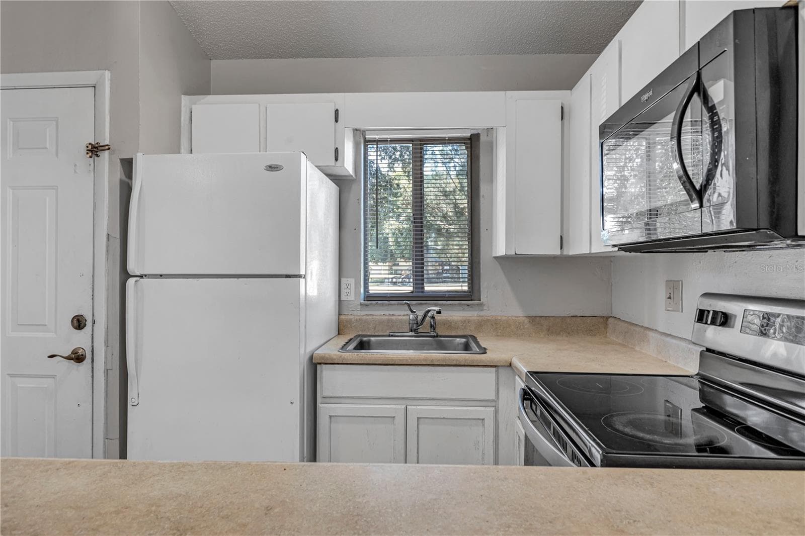 Half Duplex at 3675 WESTLAND CT, ORLANDO, photo 6 of 22