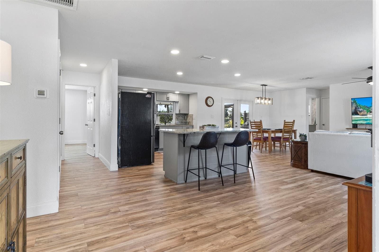 Single Family Residence at 20495 ALBURY DR, PORT CHARLOTTE, photo 3 of 32