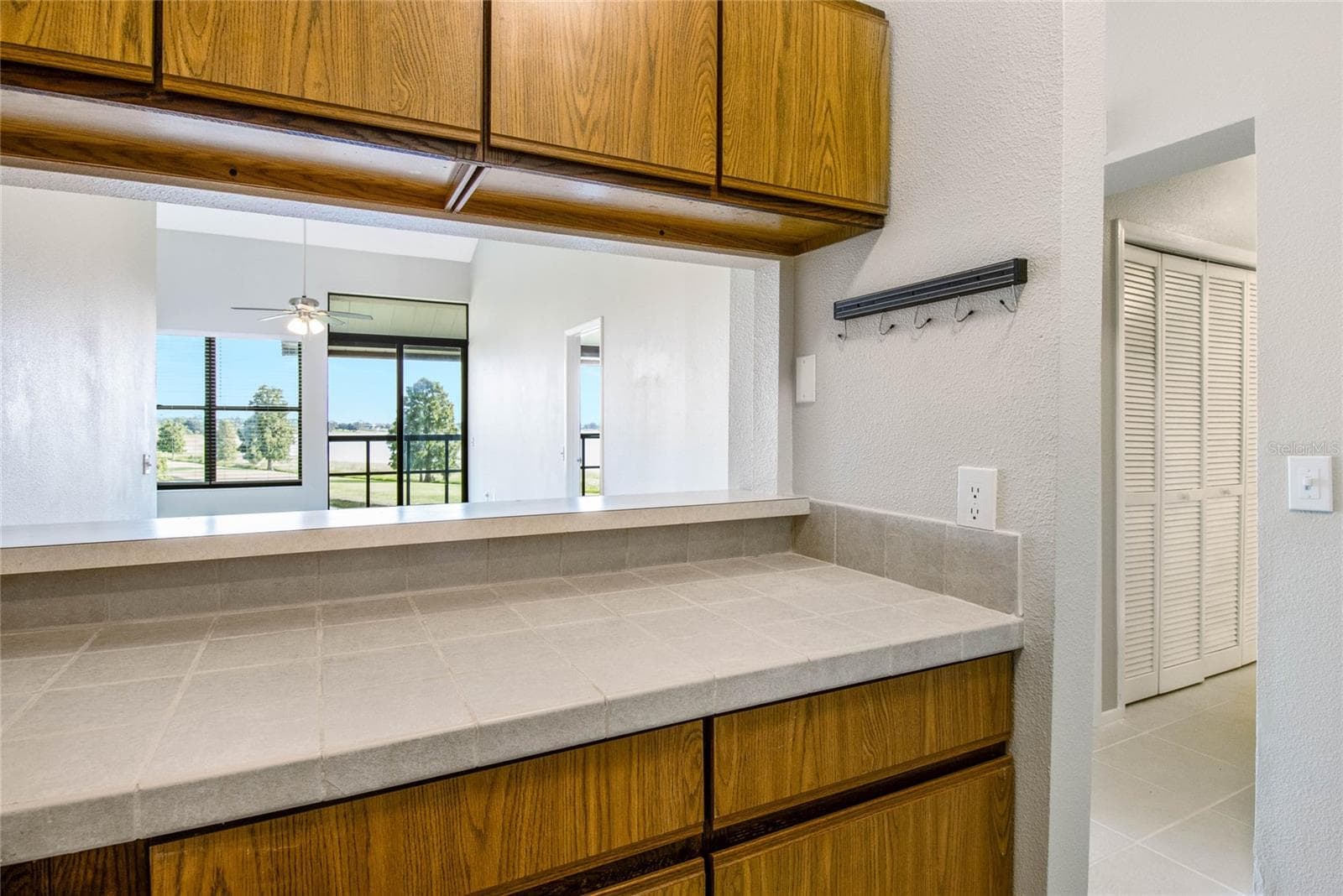 Condominium at 410 LAUREL COVE WAY, WINTER HAVEN, photo 12 of 33