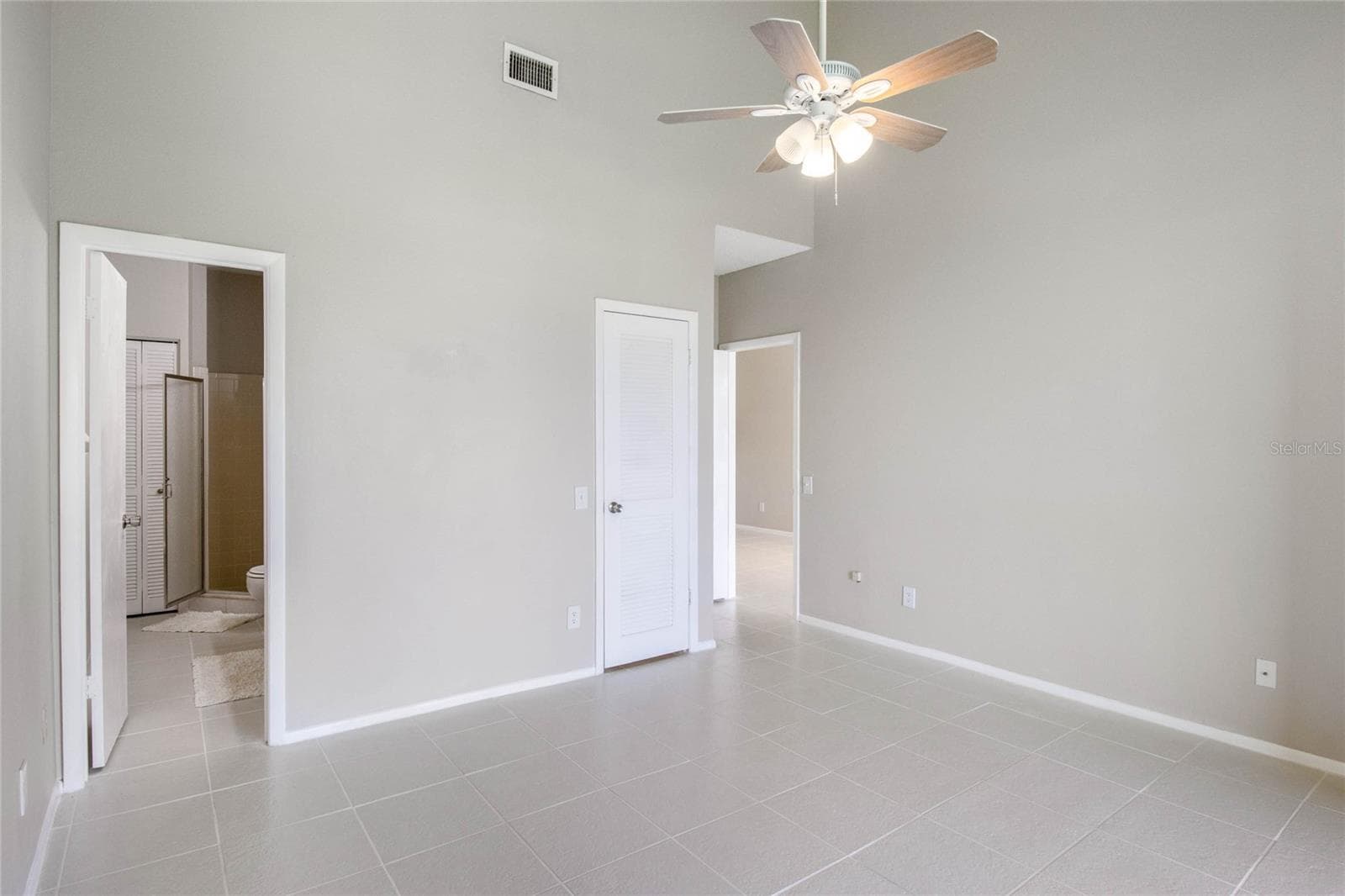 Condominium at 410 LAUREL COVE WAY, WINTER HAVEN, photo 18 of 33