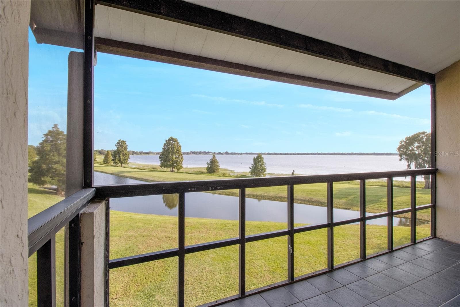 Condominium at 410 LAUREL COVE WAY, WINTER HAVEN, photo 23 of 33