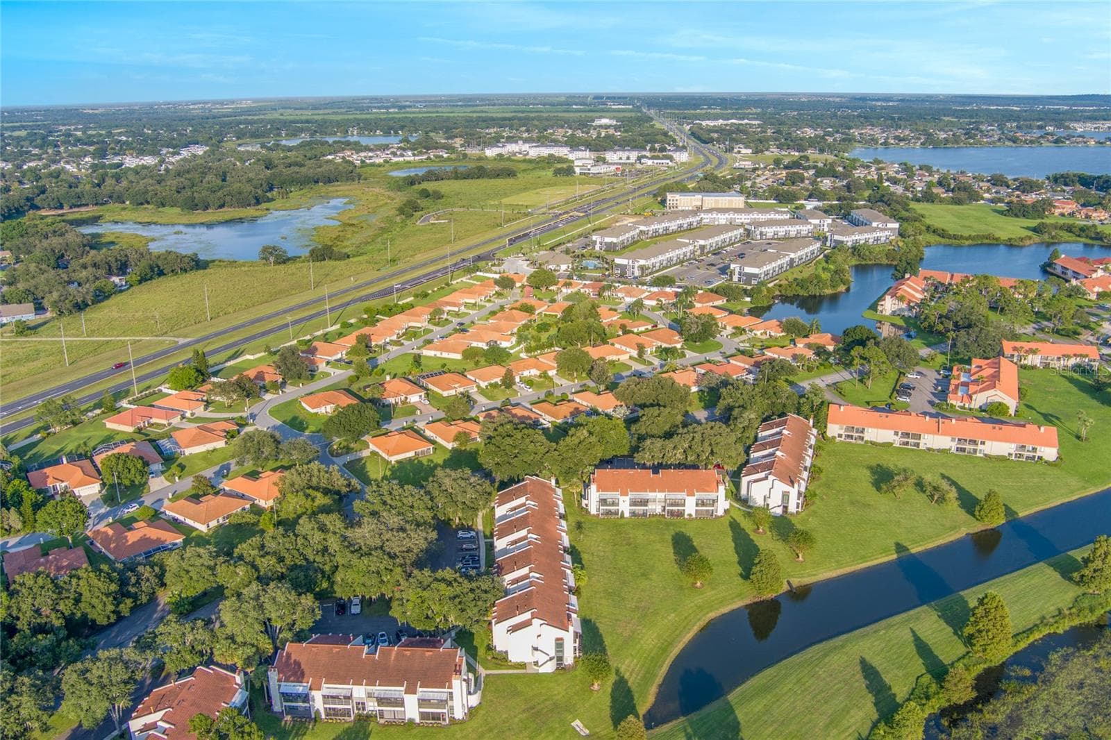 Condominium at 410 LAUREL COVE WAY, WINTER HAVEN, photo 27 of 33