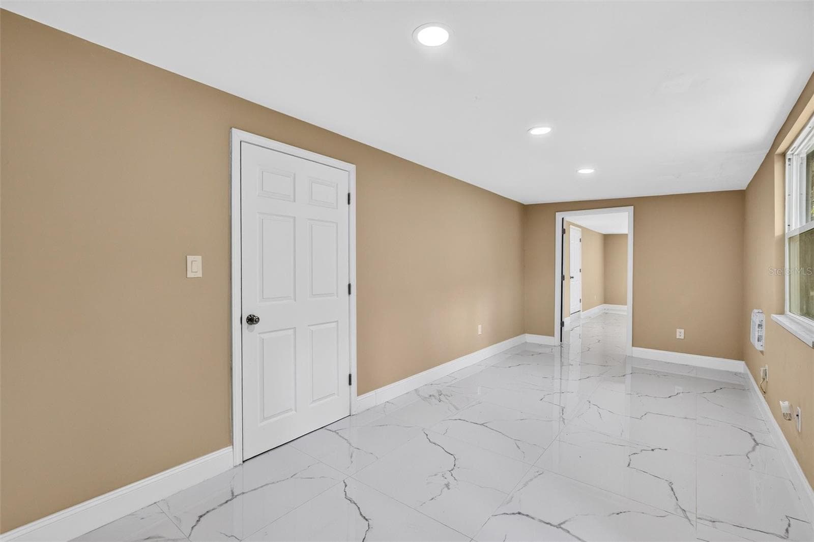 Single Family Residence at 300 SCOTT RD, GENEVA, photo 25 of 89