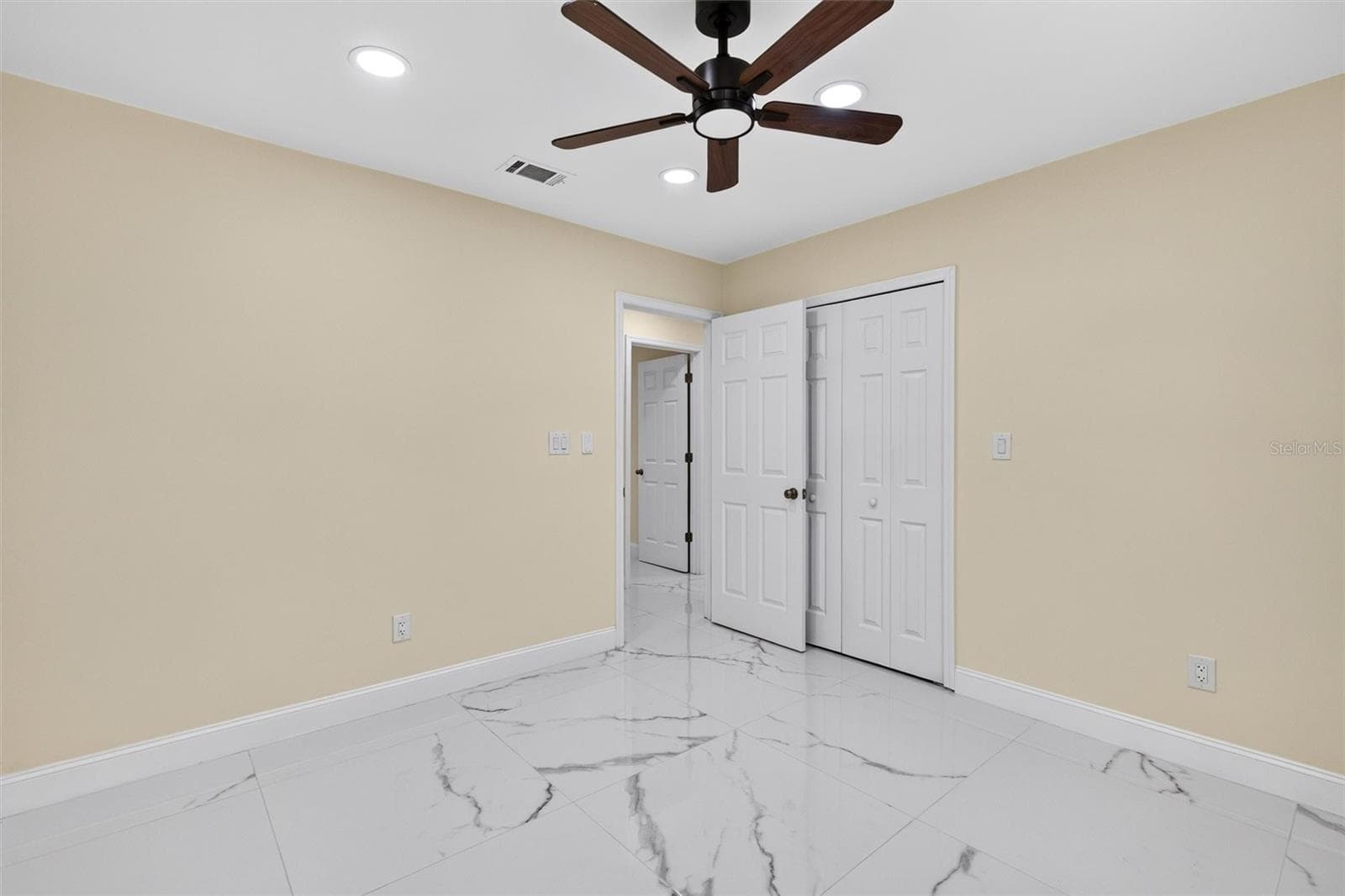 Single Family Residence at 300 SCOTT RD, GENEVA, photo 38 of 89