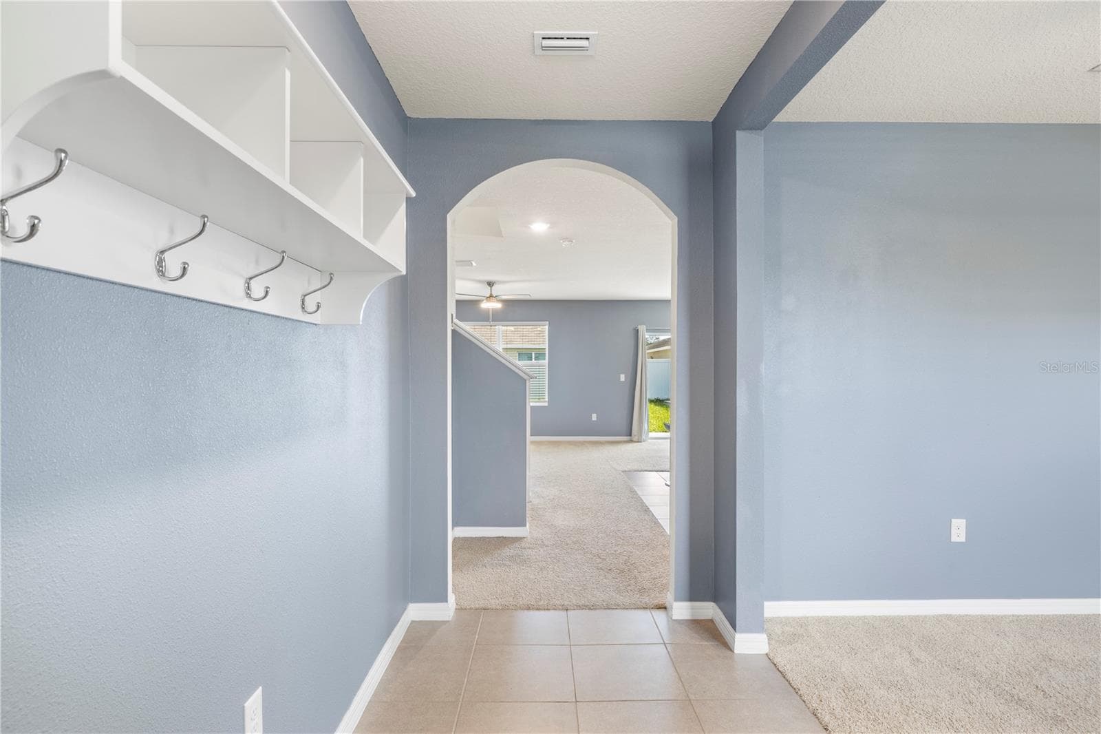 Single Family Residence at 10212 GOLDEN LIGHT CT, RIVERVIEW, photo 6 of 48