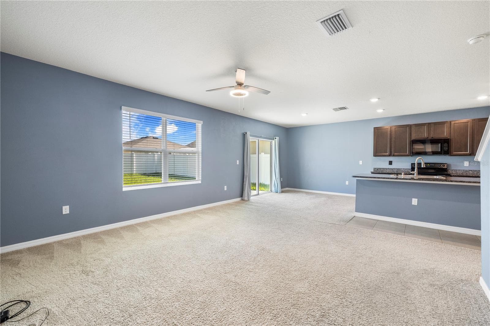 Single Family Residence at 10212 GOLDEN LIGHT CT, RIVERVIEW, photo 8 of 48