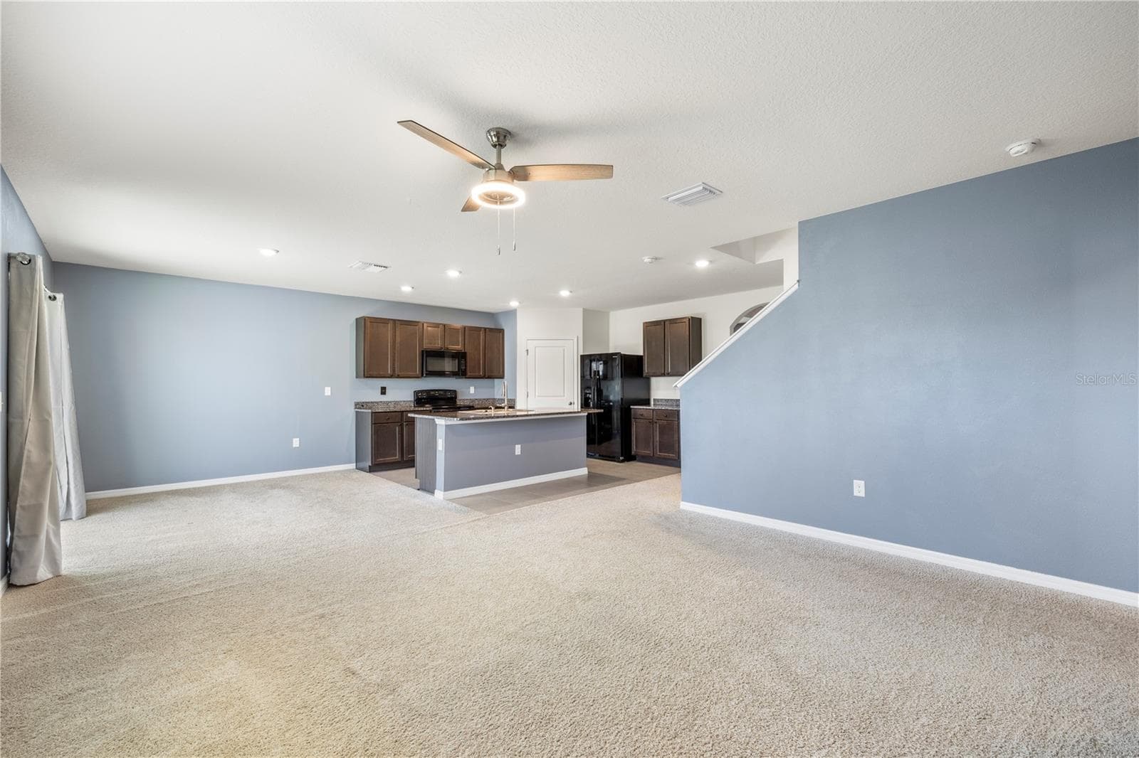 Single Family Residence at 10212 GOLDEN LIGHT CT, RIVERVIEW, photo 9 of 48