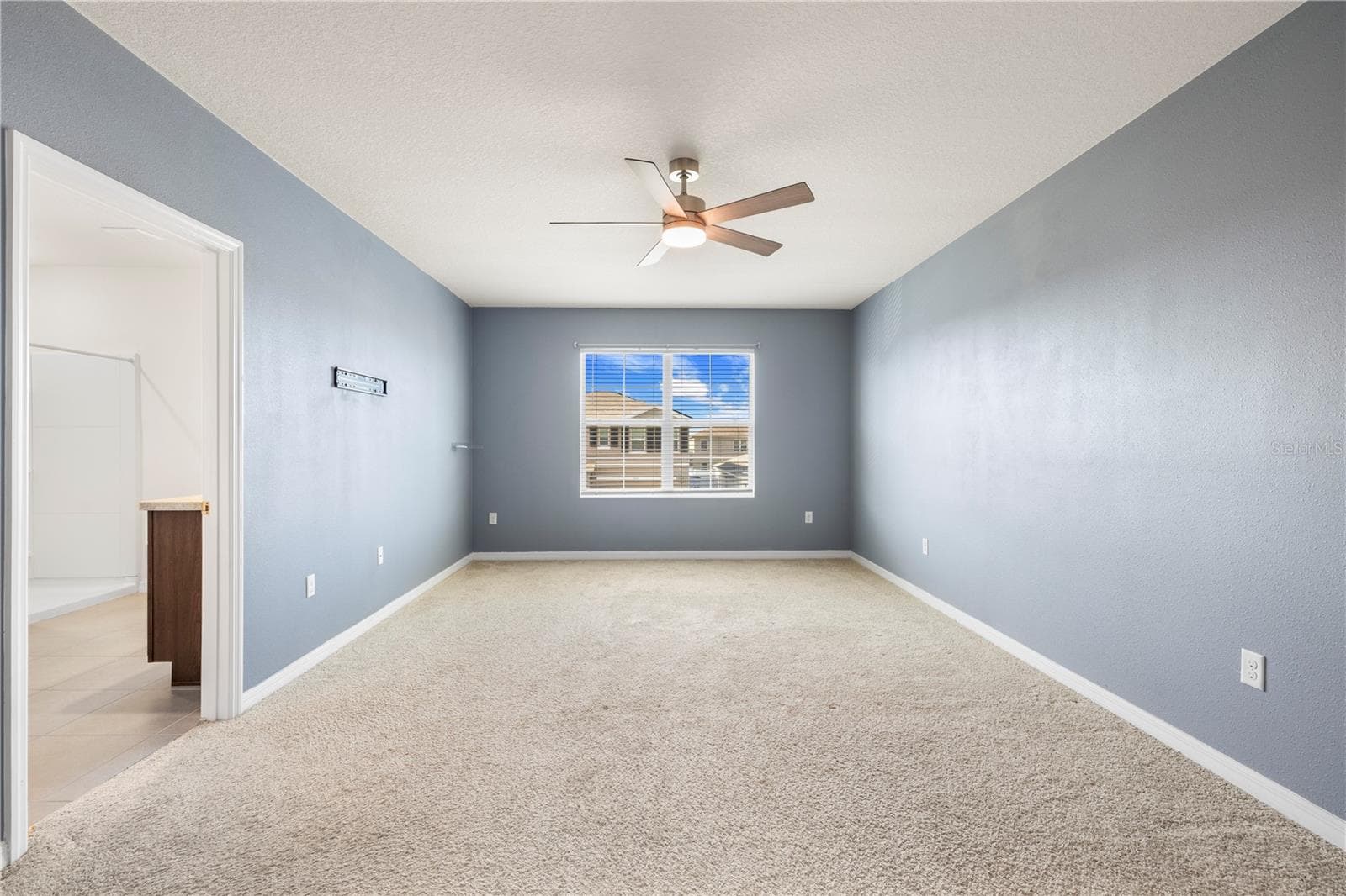 Single Family Residence at 10212 GOLDEN LIGHT CT, RIVERVIEW, photo 10 of 48