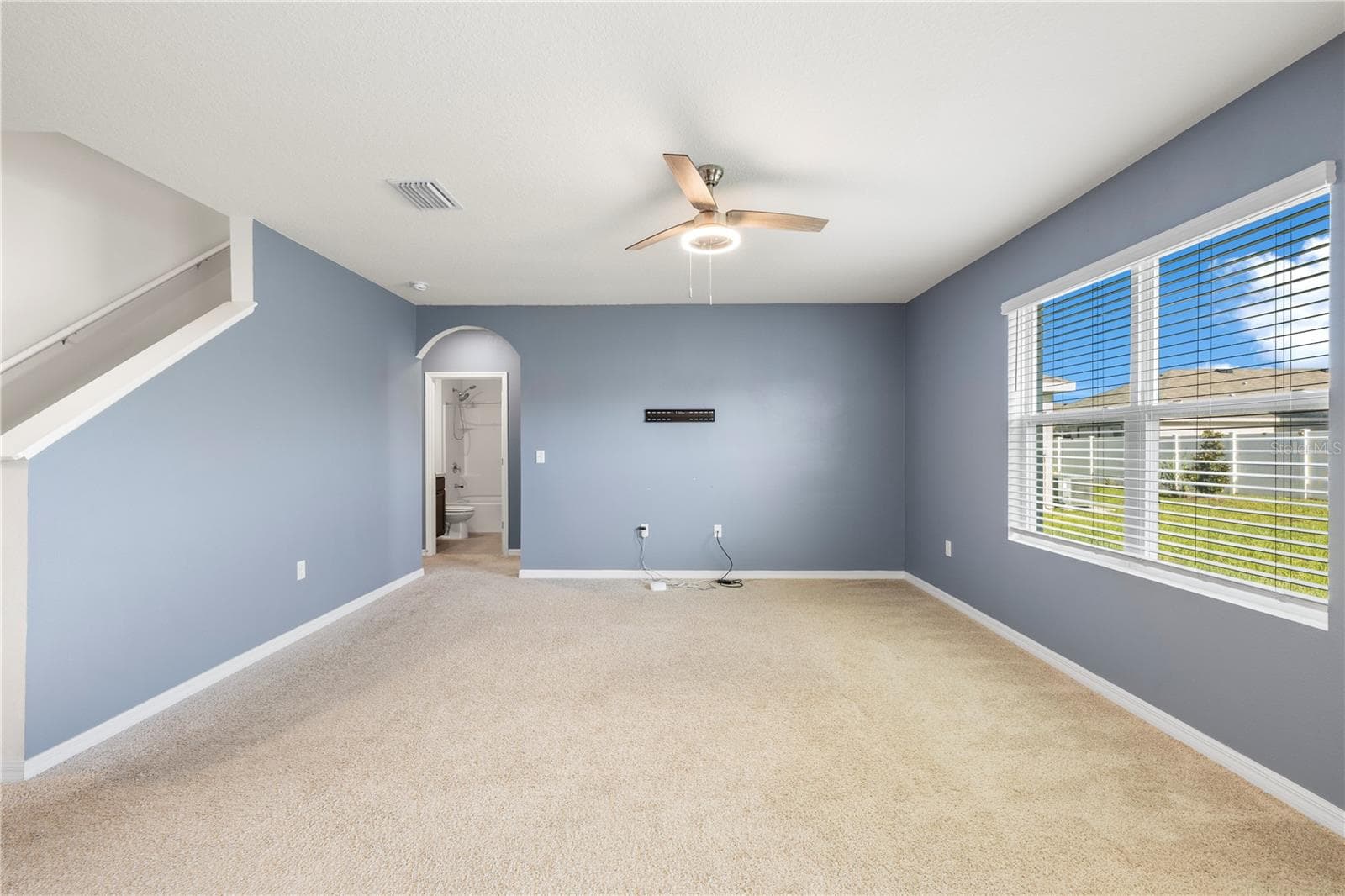Single Family Residence at 10212 GOLDEN LIGHT CT, RIVERVIEW, photo 11 of 48
