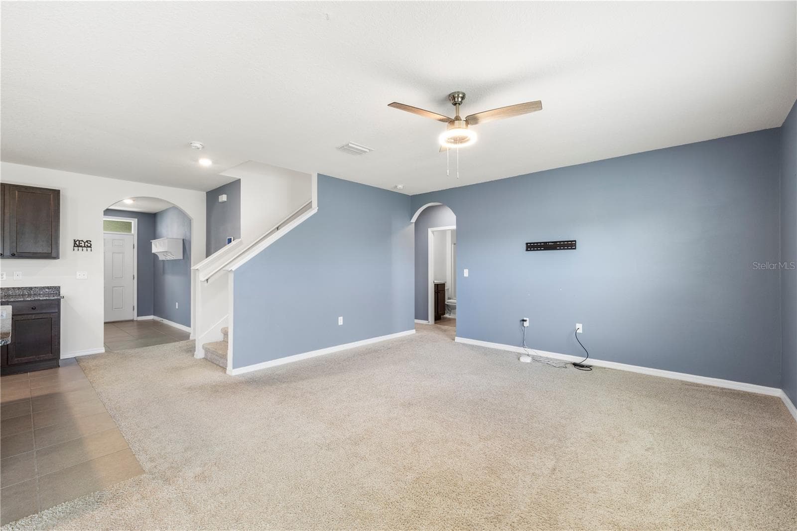 Single Family Residence at 10212 GOLDEN LIGHT CT, RIVERVIEW, photo 12 of 48