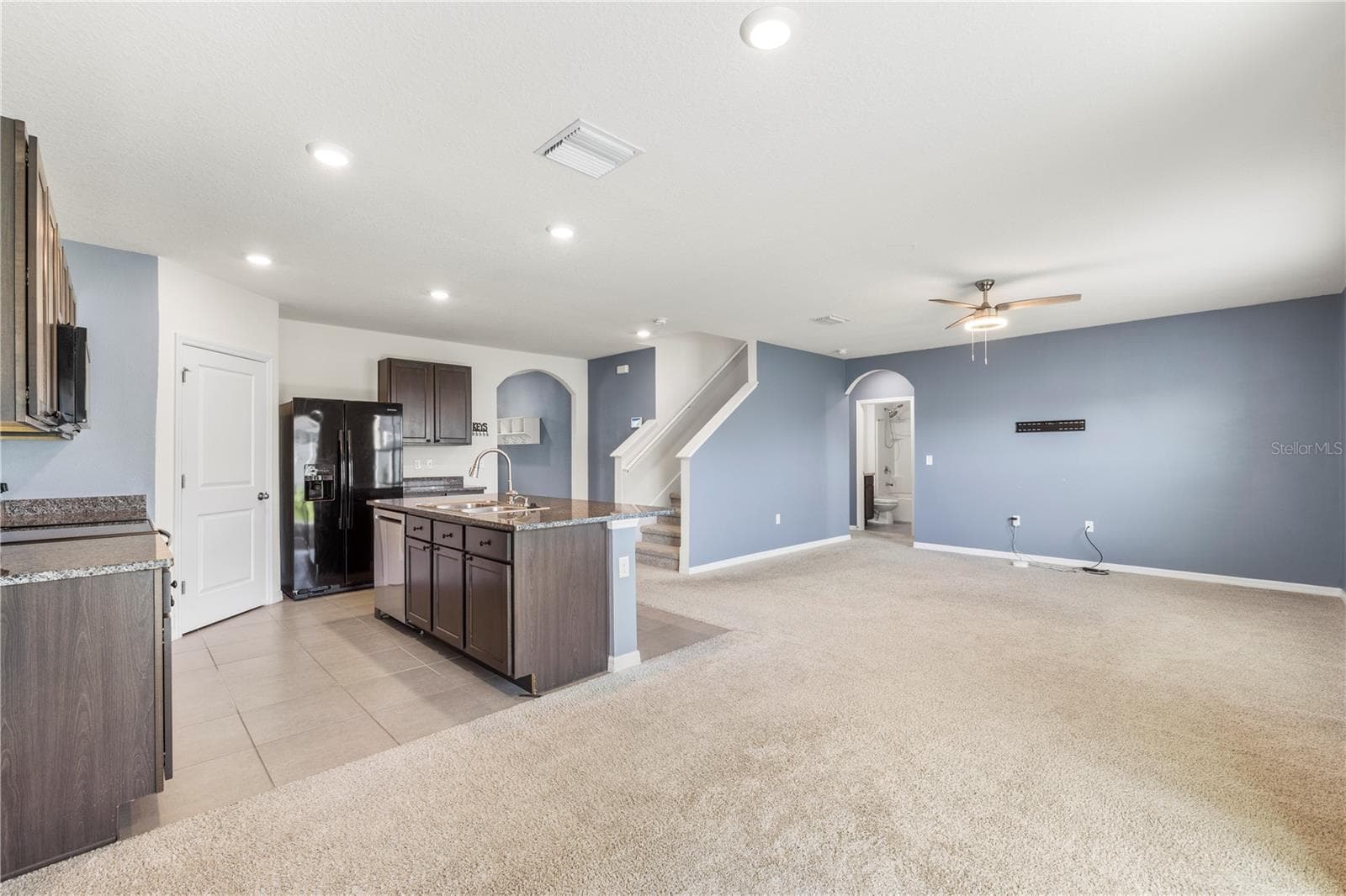 Single Family Residence at 10212 GOLDEN LIGHT CT, RIVERVIEW, photo 13 of 48