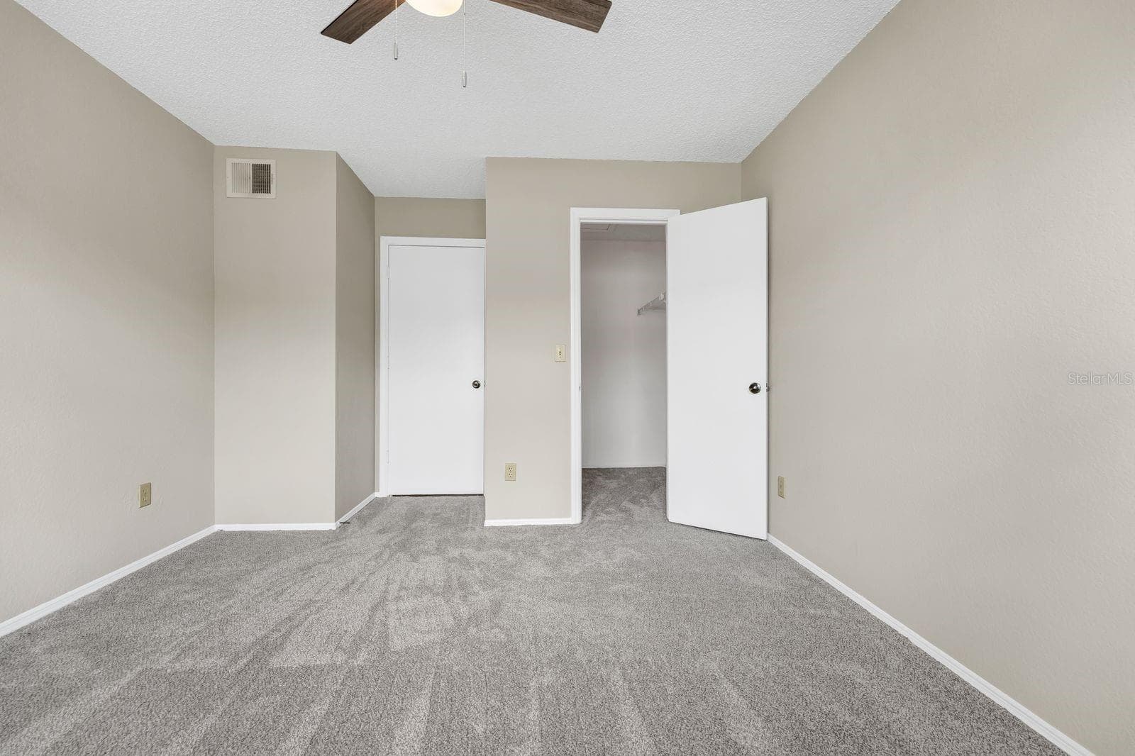 Condominium at 2550 N ALAFAYA TRL #1203, ORLANDO, photo 14 of 25
