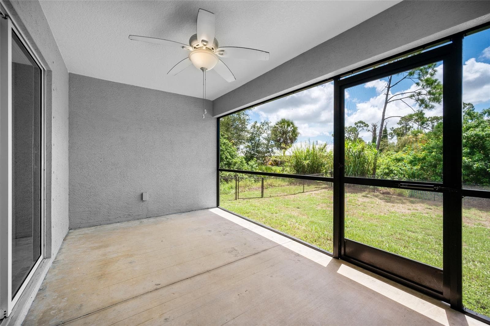 Screened and covered lanai - 315 SWEETWATER DR, ROTONDA WEST