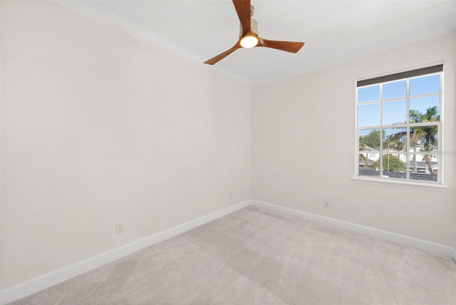 Townhouse at 2605 ESPANA CT, TAMPA, photo 28 of 32