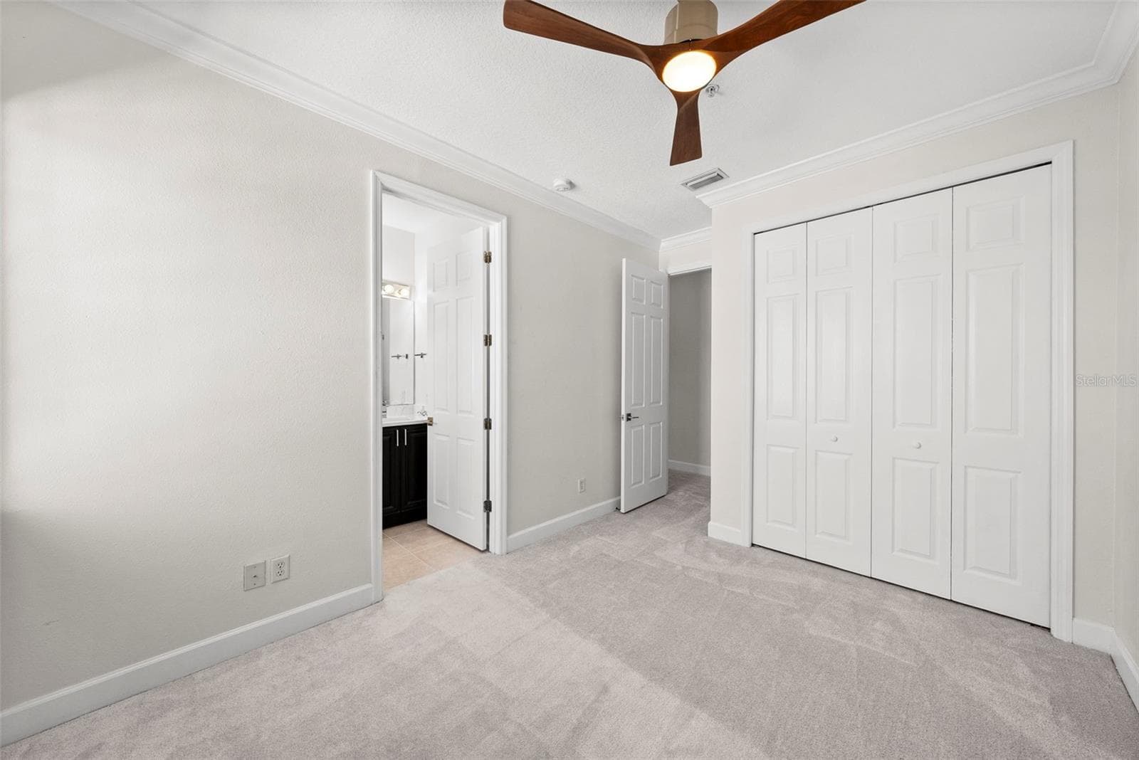 Townhouse at 2605 ESPANA CT, TAMPA, photo 29 of 32