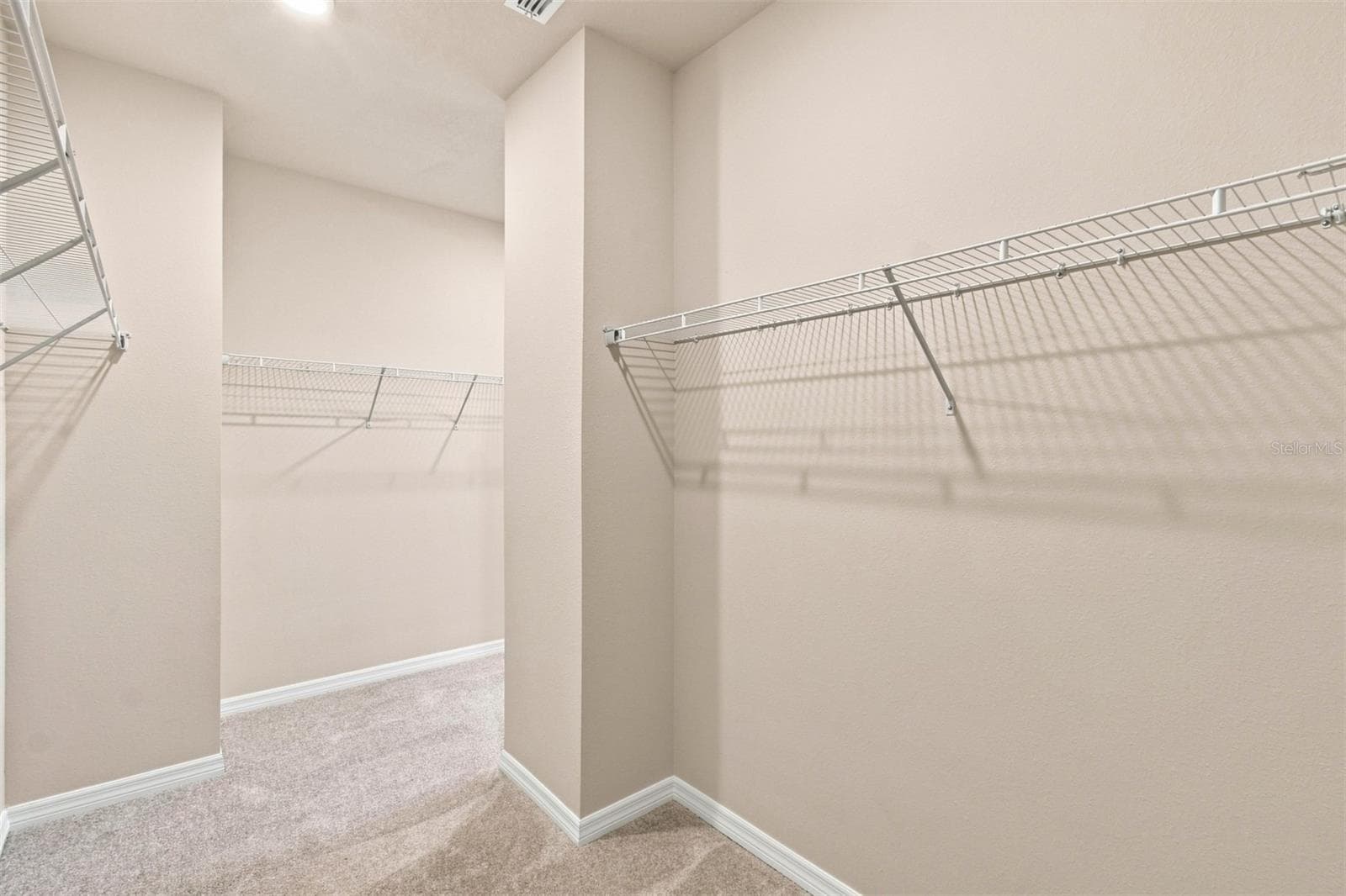 Owner's Closet - 5027 ORINOCO LN, ST CLOUD