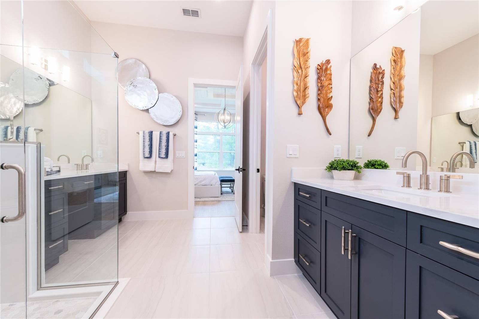 Owner's Bath - 1631 LAKE RESERVE DR, DELAND