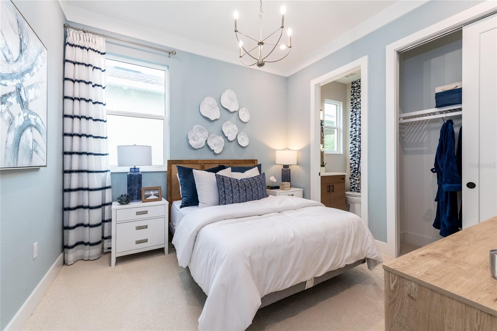 Bath - 1631 LAKE RESERVE DR, DELAND