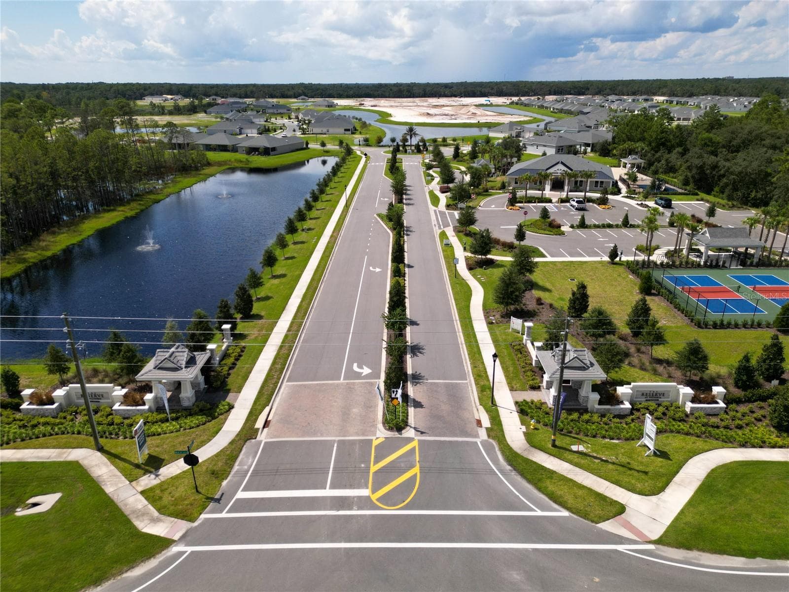 Single Family Residence at 1631 LAKE RESERVE DR, DELAND, photo 39 of 42