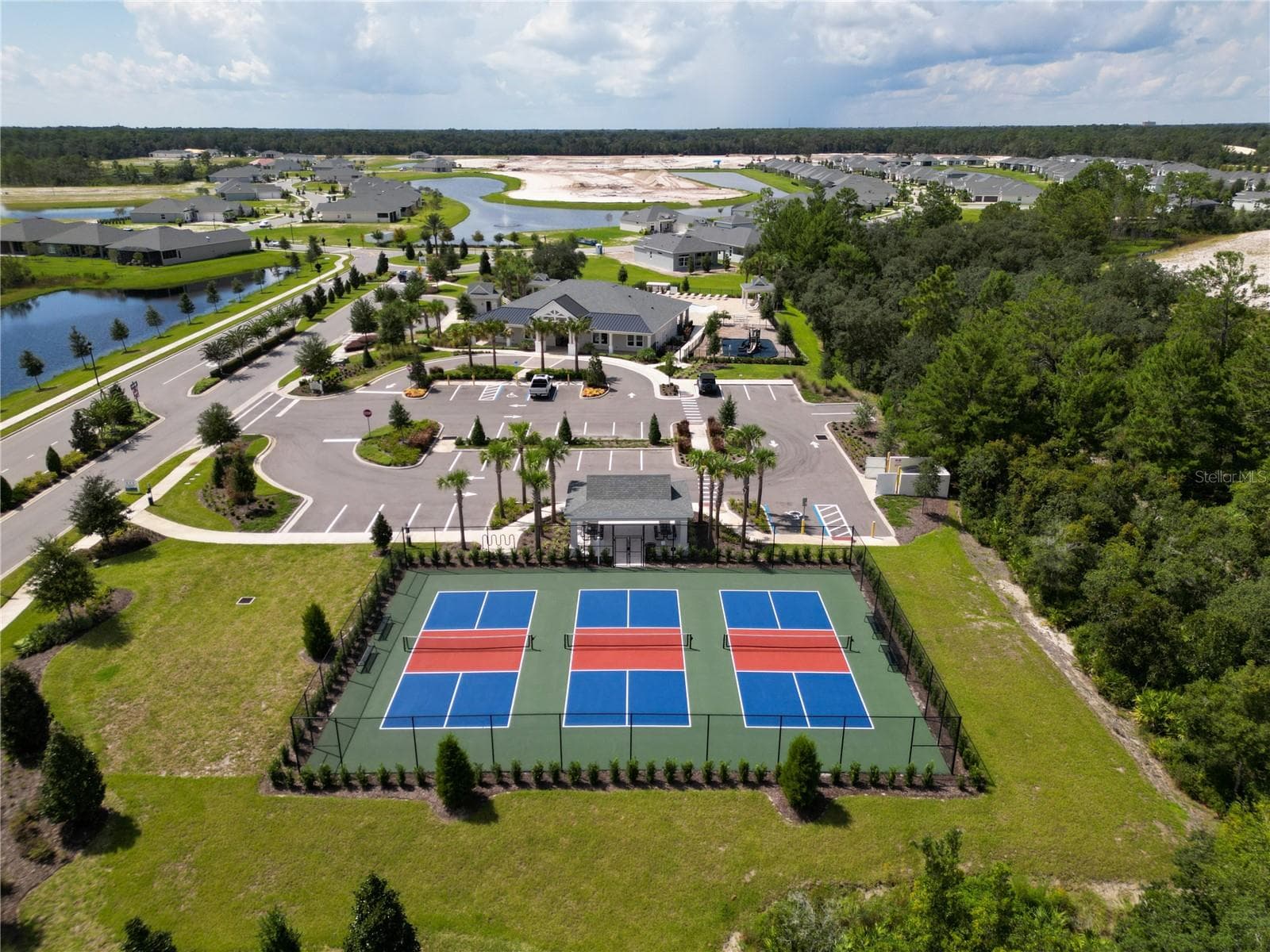 Single Family Residence at 1631 LAKE RESERVE DR, DELAND, photo 40 of 42