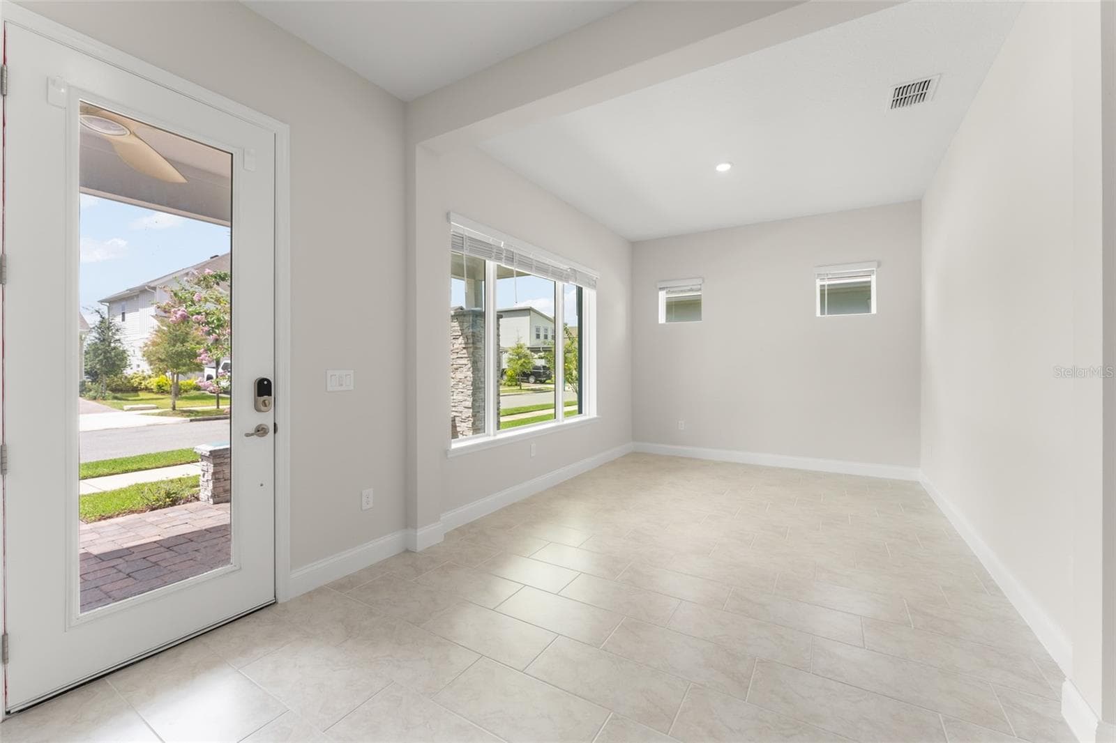 Single Family Residence at 13550 MCMILLAN DR, ORLANDO, photo 5 of 73