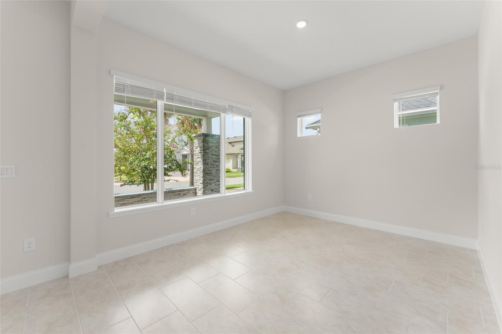Single Family Residence at 13550 MCMILLAN DR, ORLANDO, photo 6 of 73
