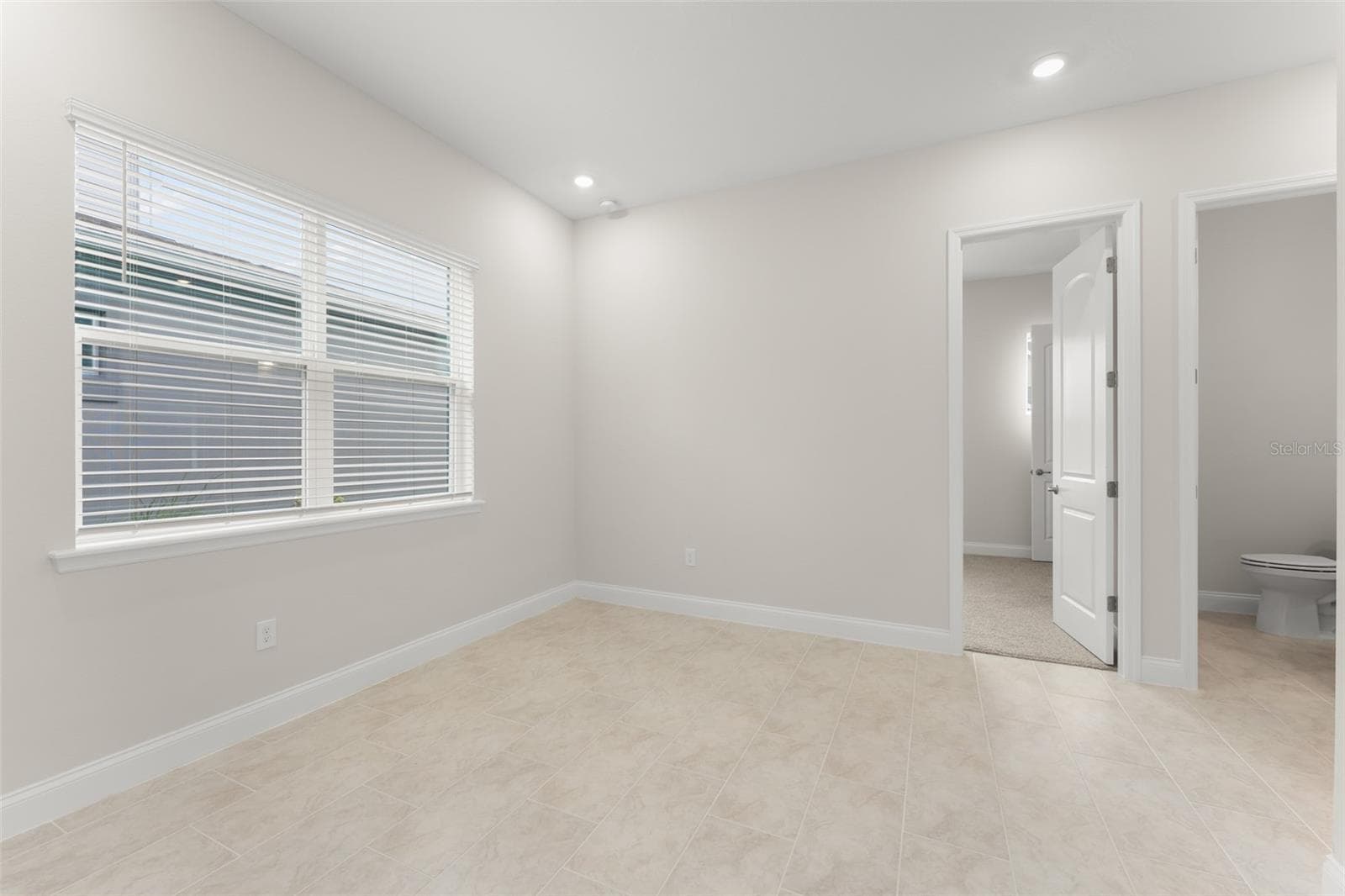 Single Family Residence at 13550 MCMILLAN DR, ORLANDO, photo 12 of 73