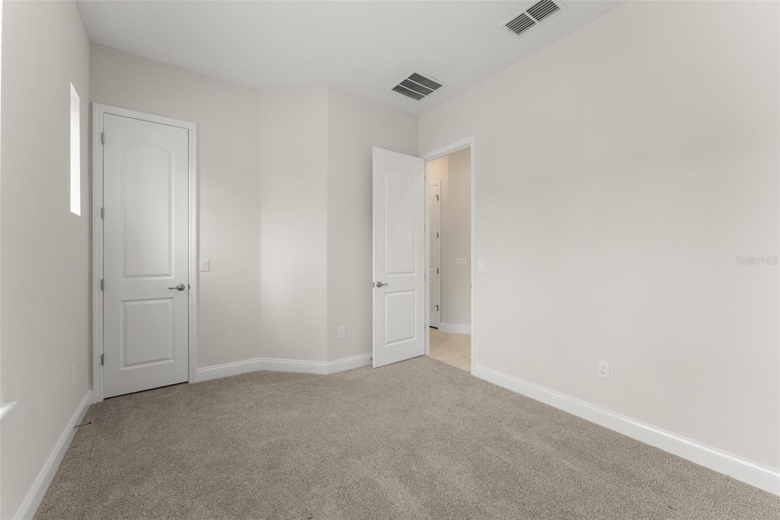 Single Family Residence at 13550 MCMILLAN DR, ORLANDO, photo 14 of 73