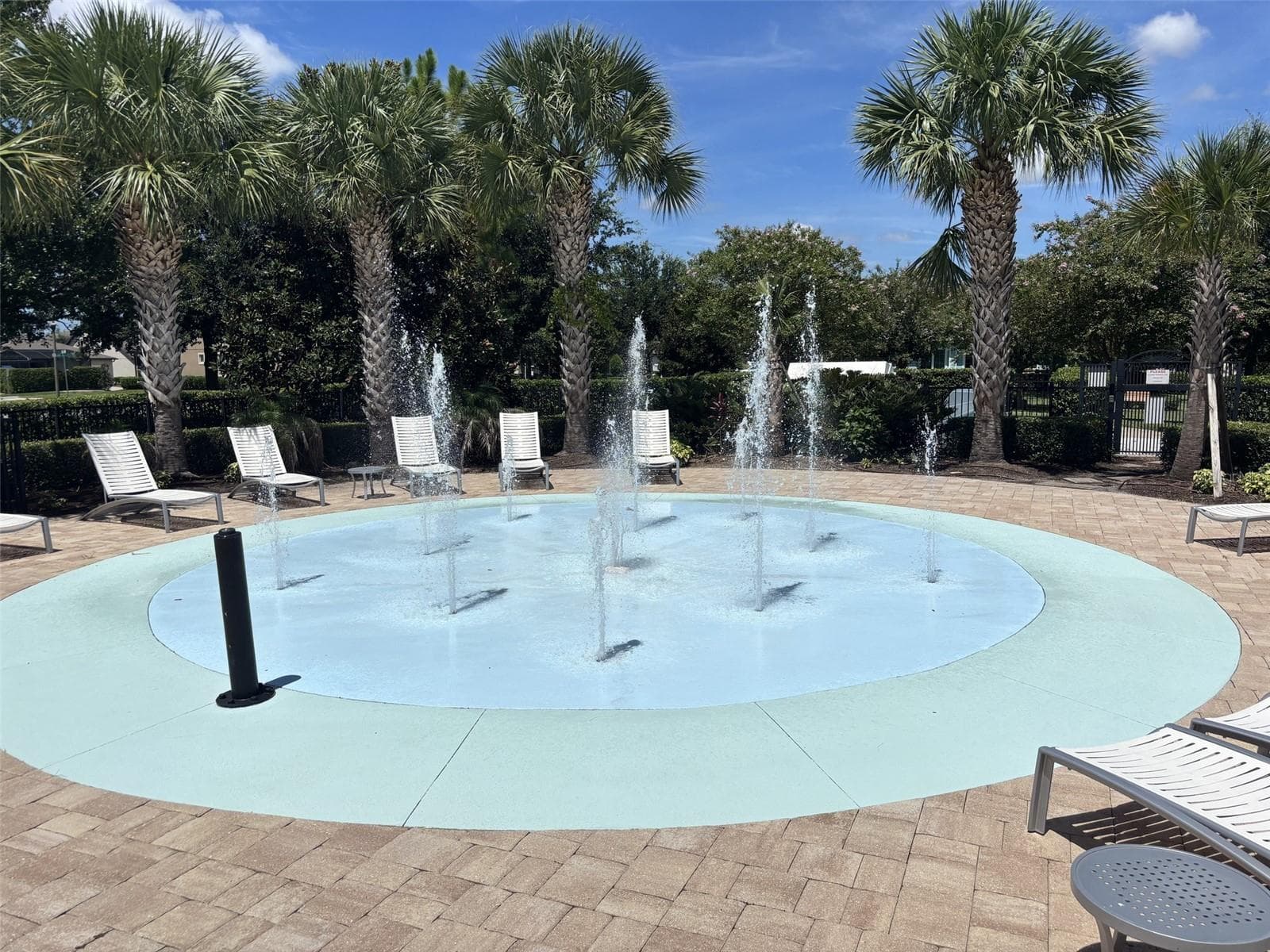 14048 Larkspur Lake Dr - Community splash area at Lakeview Pointe. - 14048 LARKSPUR LAKE DR, WINTER GARDEN