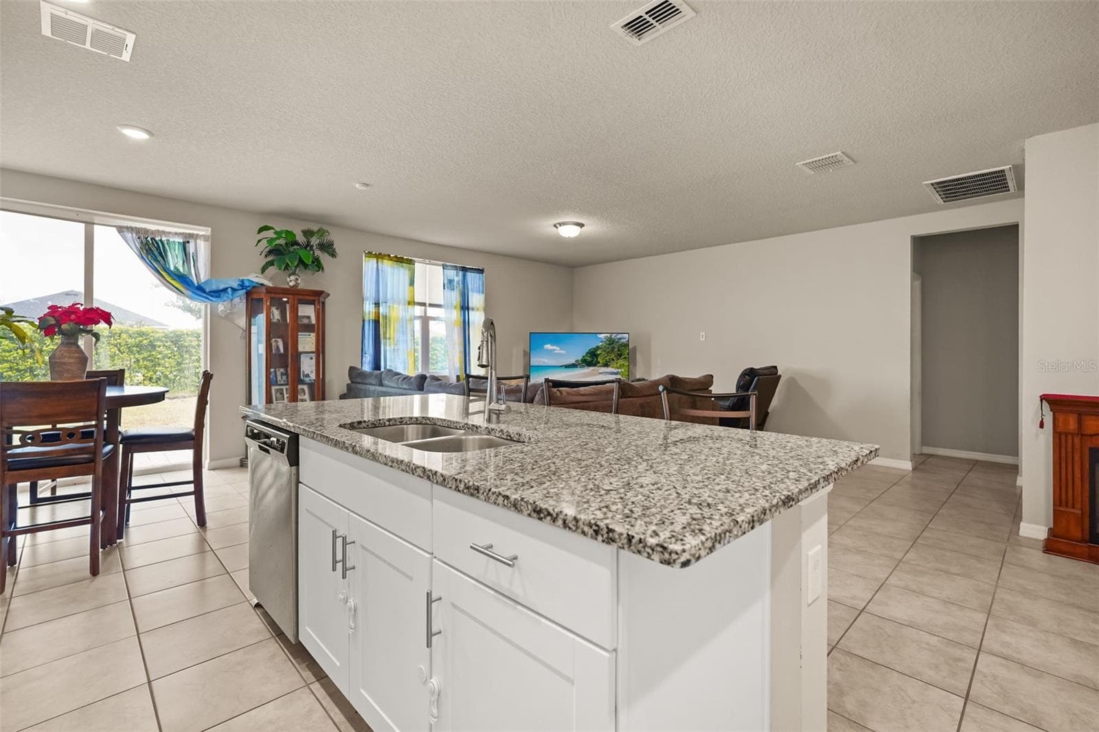 Single Family Residence at 1166 YUMURI ST, WINTER HAVEN, photo 8 of 33