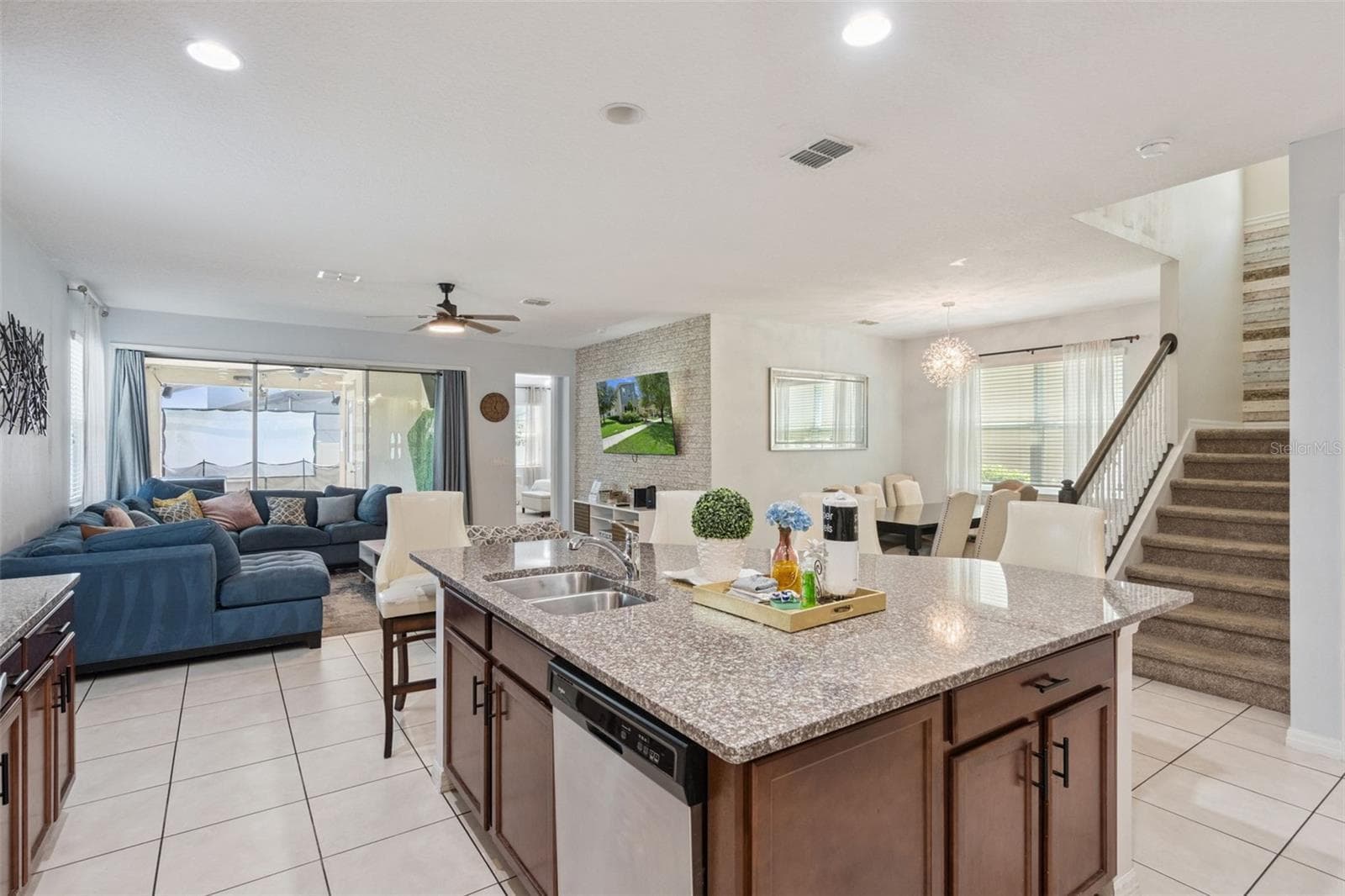 Single Family Residence at 1633 NASSAU POINT TRL, KISSIMMEE, photo 7 of 66