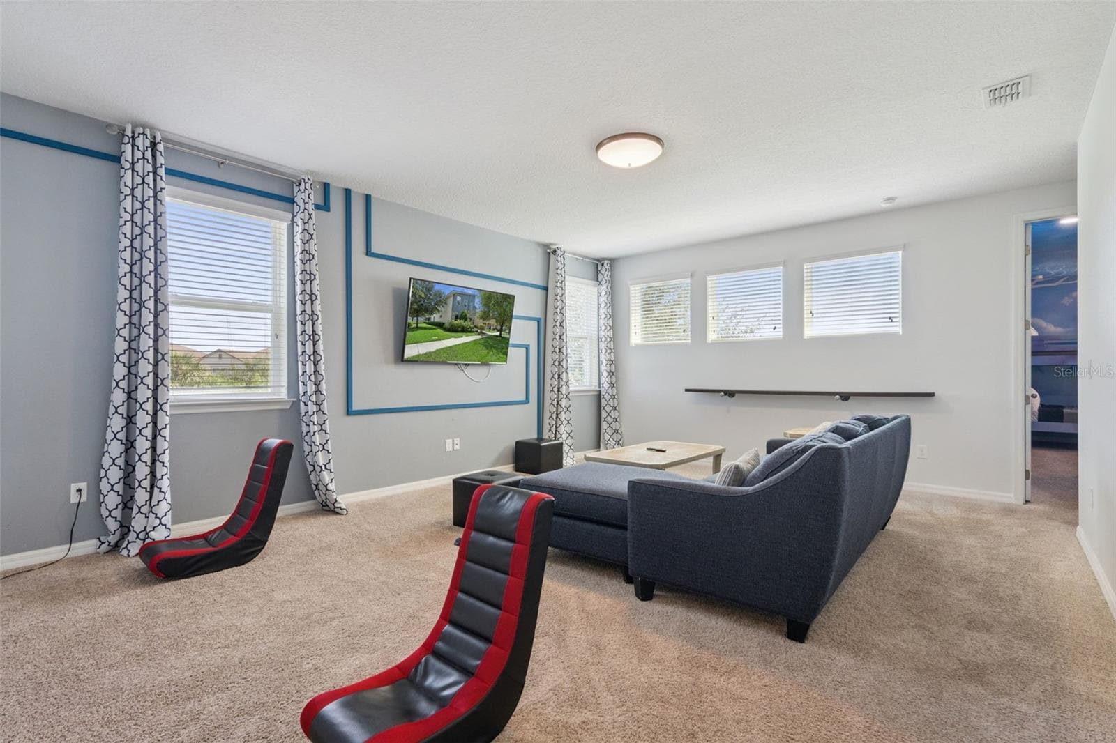 Single Family Residence at 1633 NASSAU POINT TRL, KISSIMMEE, photo 11 of 66