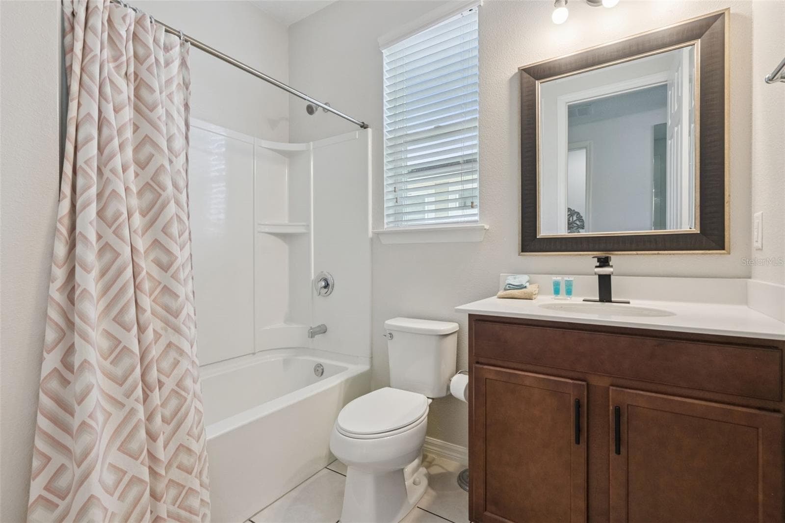 Single Family Residence at 1633 NASSAU POINT TRL, KISSIMMEE, photo 28 of 66