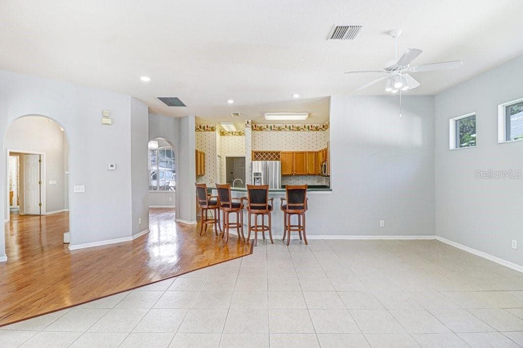 Single Family Residence at 3029 MINUTEMAN LN, BRANDON, photo 18 of 50