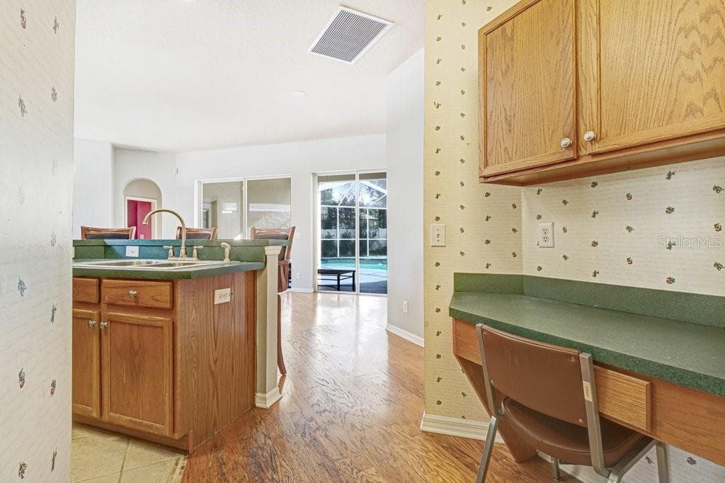 Single Family Residence at 3029 MINUTEMAN LN, BRANDON, photo 22 of 50