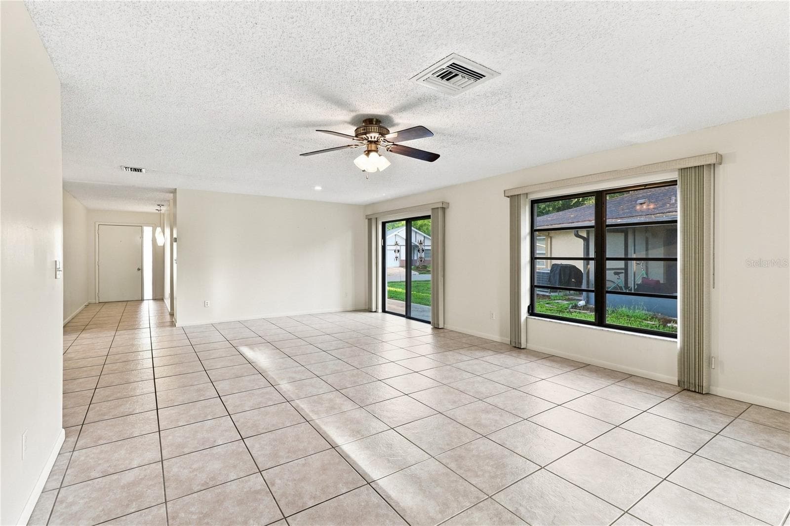 Single Family Residence at 83 GOLFVIEW DR, HOMOSASSA, photo 7 of 45