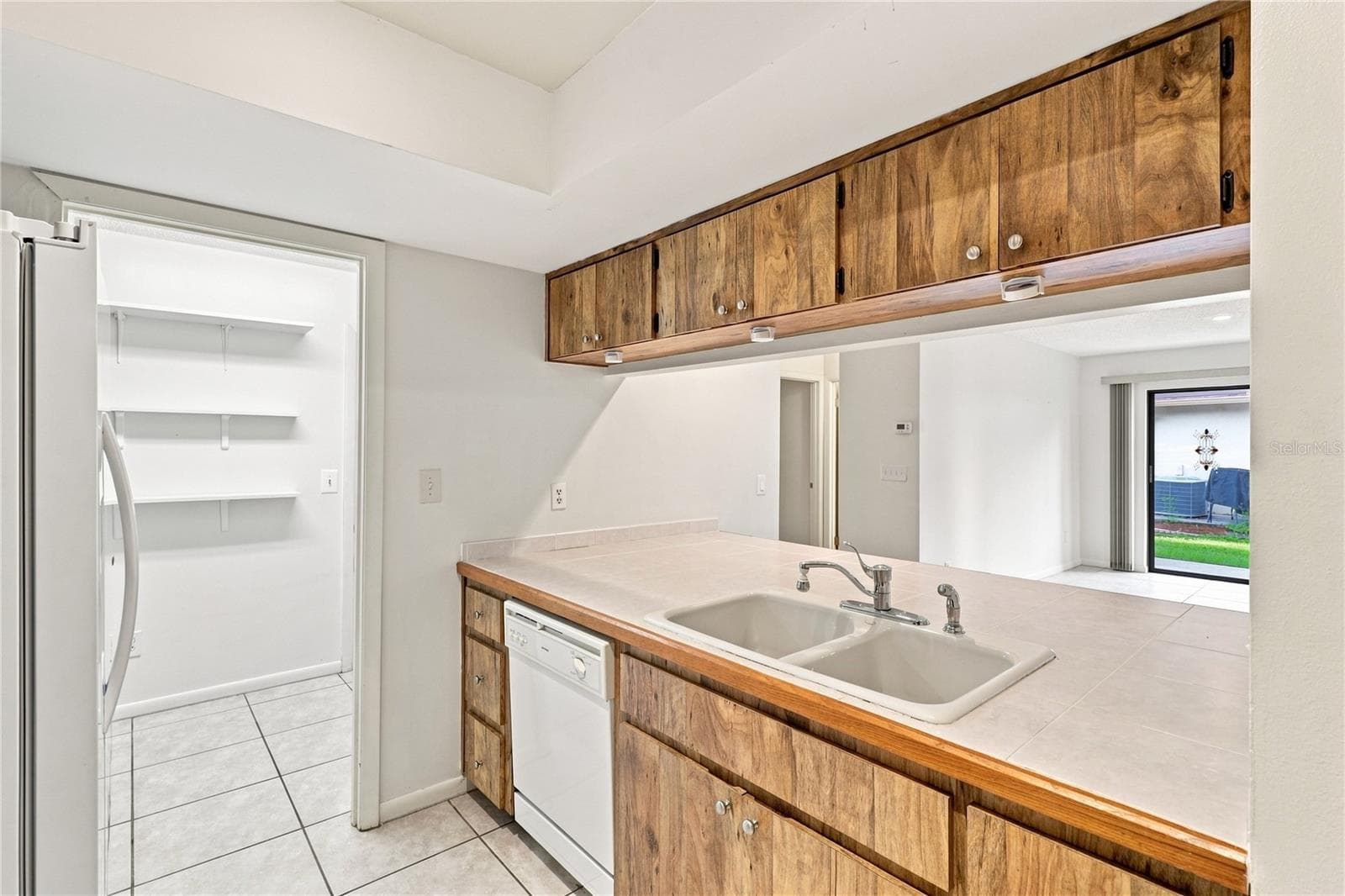 Single Family Residence at 83 GOLFVIEW DR, HOMOSASSA, photo 11 of 45