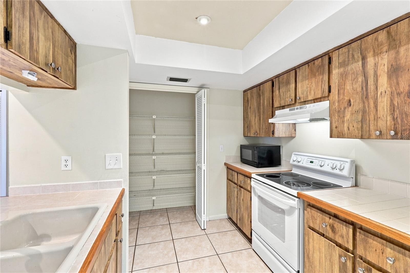 Single Family Residence at 83 GOLFVIEW DR, HOMOSASSA, photo 12 of 45