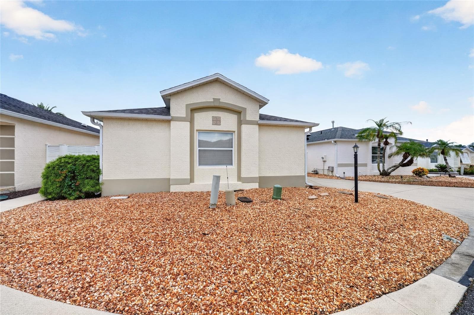 Stucco with neutral colors - 1049 JACKSON ST, THE VILLAGES