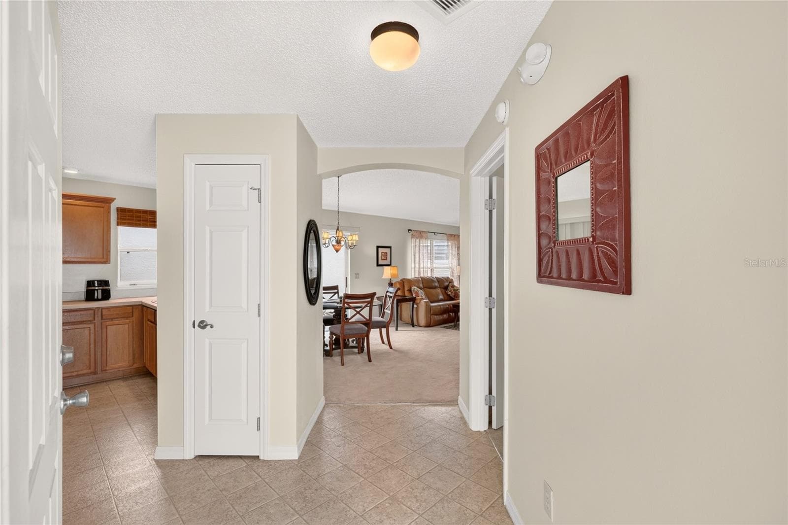 Front door looking into home - 1049 JACKSON ST, THE VILLAGES