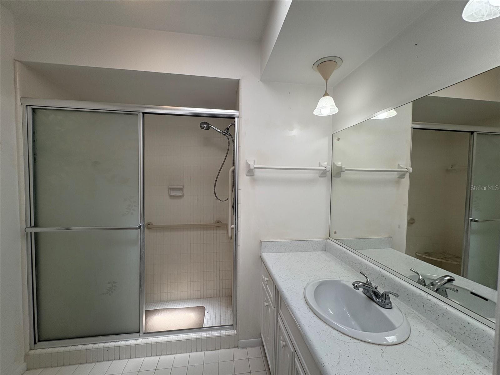 Guest Bath - 3276 BRUNSWICK LN #705, SARASOTA