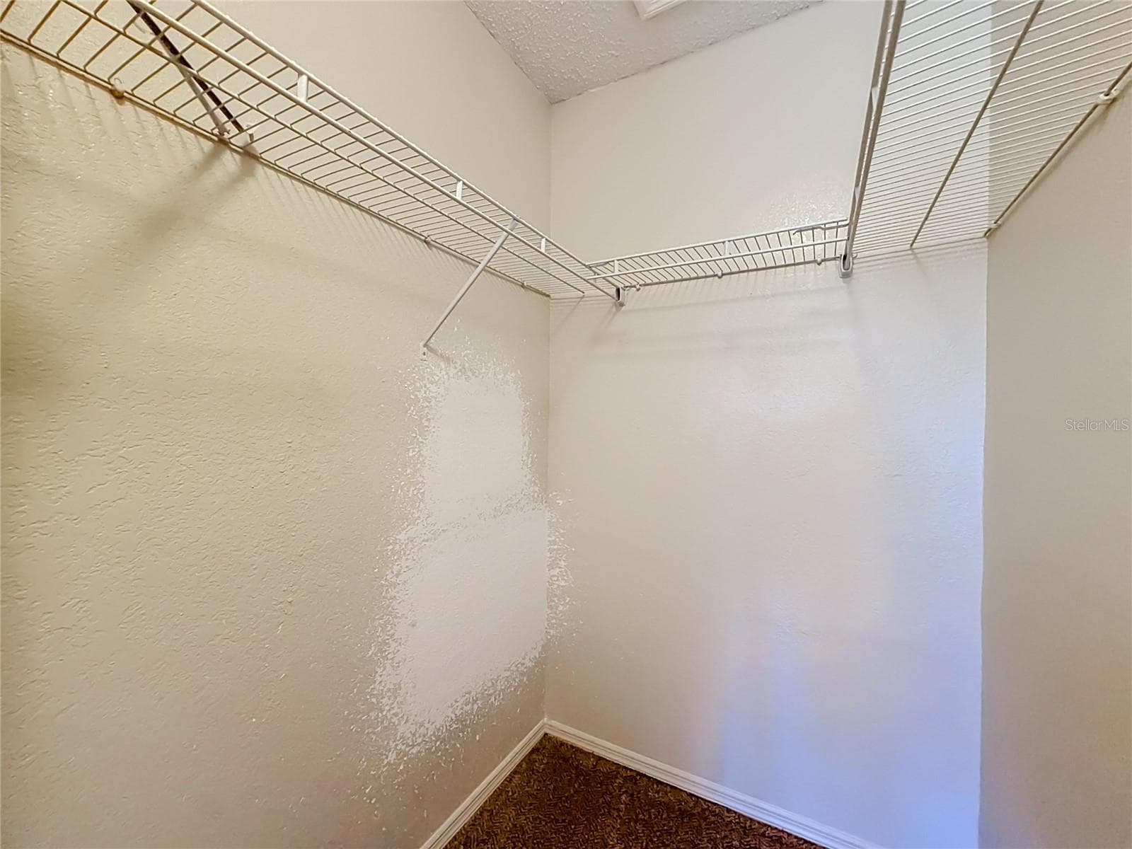 Master Closet - 2550 N ALAFAYA TRL #12205, ORLANDO